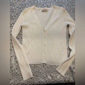 Elegant Cream Ribbed Women's Sweater
